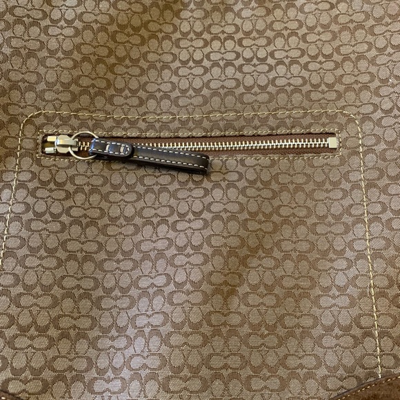 Large Coach Crossbody - Picture 9 of 9